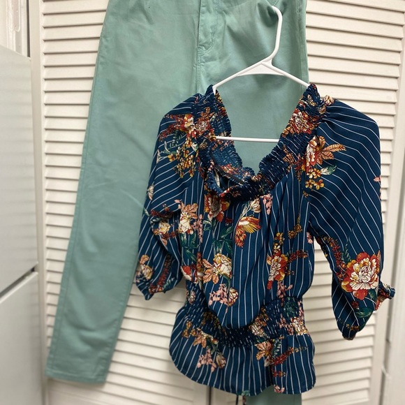 Sold together or separately, - Picture 3 of 4